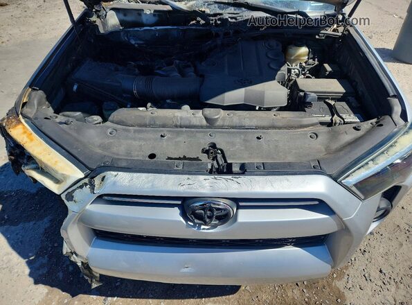 JTEBU5JR2L5785602 2020 TOYOTA 4RUNNER Серебряный 