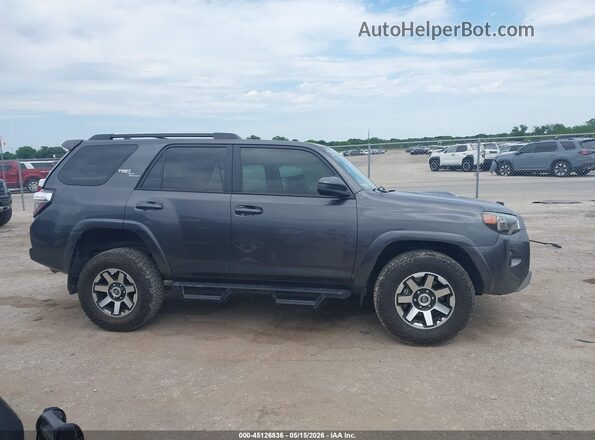 JTEBU5JR3L5829705 2020 TOYOTA 4RUNNER Gray Rear interior view