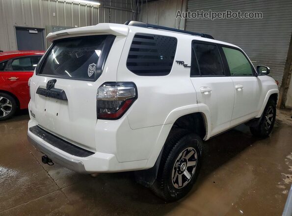 JTEBU5JR5L5788056 2020 TOYOTA 4RUNNER White 