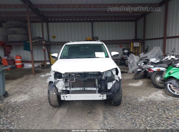 JTEBU5JR8J5592805 2018 TOYOTA 4RUNNER White უკანა სალონის ხედი