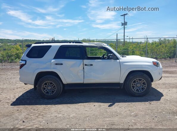 JTEBU5JR8L5832003 2020 TOYOTA 4RUNNER White Սալոնի հետևի տեսք