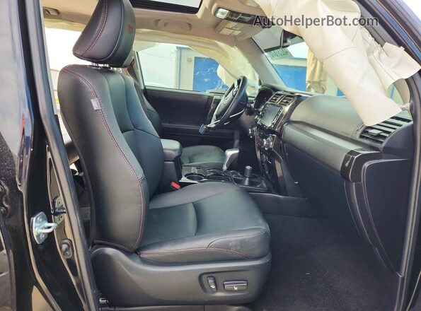 JTELU5JR9M5894256 2021 TOYOTA 4RUNNER Black Front interior view