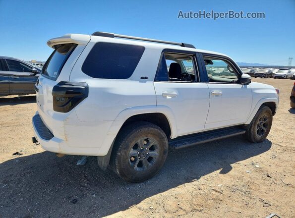 JTEMU5JR0R6241403 2024 TOYOTA 4RUNNER White 