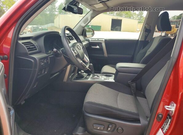 JTEMU5JR1M5886558 2021 TOYOTA 4RUNNER Red წინა სალონის ხედი