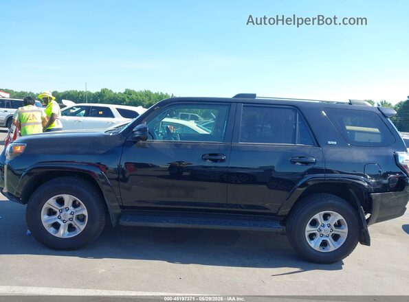 JTEMU5JR2R6251138 2024 TOYOTA 4RUNNER Black Панорамний вид салону 360°