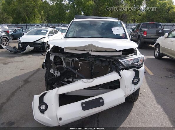 JTEMU5JR5P6201914 2023 TOYOTA 4RUNNER White Instrument cluster view