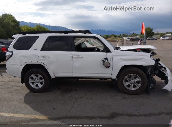 JTEMU5JR5P6201914 2023 TOYOTA 4RUNNER White Rear interior view