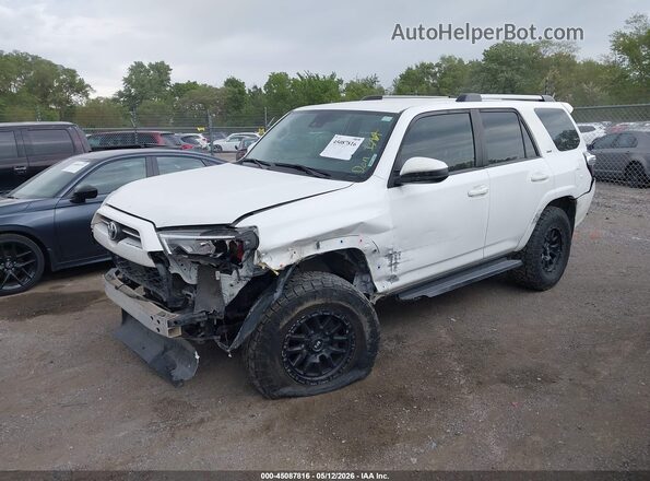 JTEMU5JRXM5868821 2021 TOYOTA 4RUNNER White Передня ліва чверть