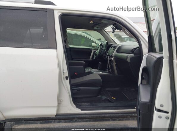 JTEMU5JRXM5868821 2021 TOYOTA 4RUNNER White Вид салону спереду