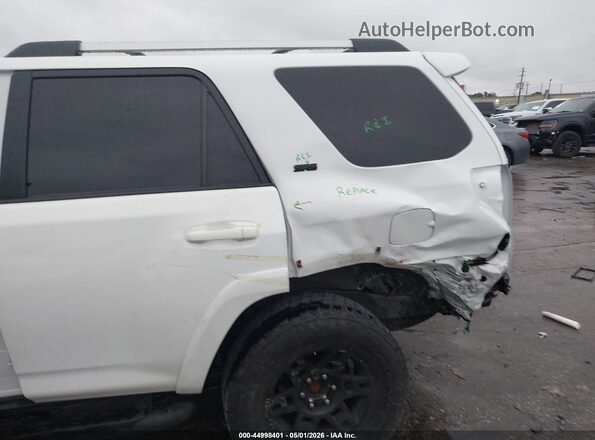JTENU5JR4R6245216 2024 TOYOTA 4RUNNER White Вид спереду