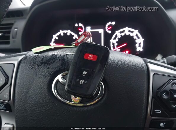 JTENU5JR4R6245216 2024 TOYOTA 4RUNNER White Вид панелі приладів