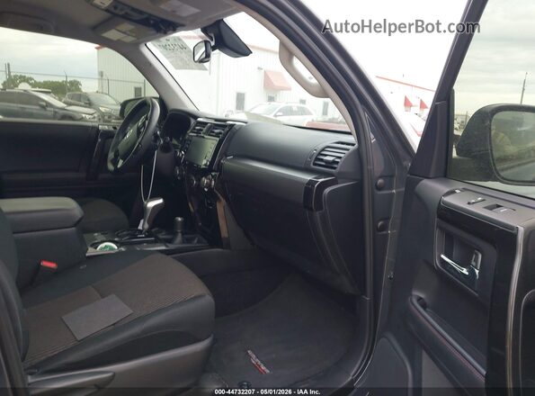 JTEPU5JR4R6269735 2024 TOYOTA 4RUNNER Gray 