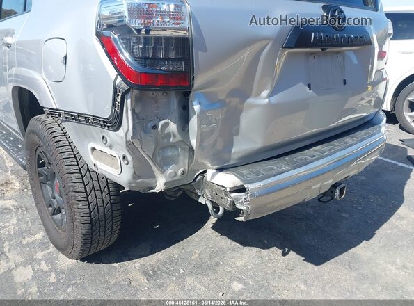 JTERU5JR1M5963385 2021 TOYOTA 4RUNNER Серебряный Вид спереди