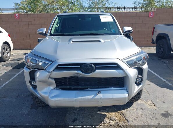 JTERU5JR1M5963385 2021 TOYOTA 4RUNNER Серебряный Вид щитка приборов