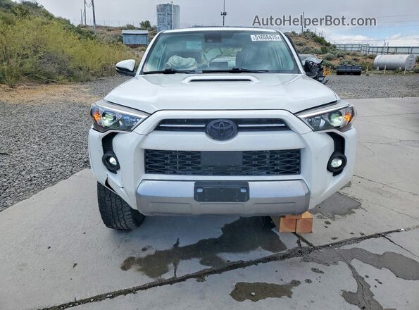 JTERU5JR2N6044121 2022 TOYOTA 4RUNNER White Դիմացի տեսք