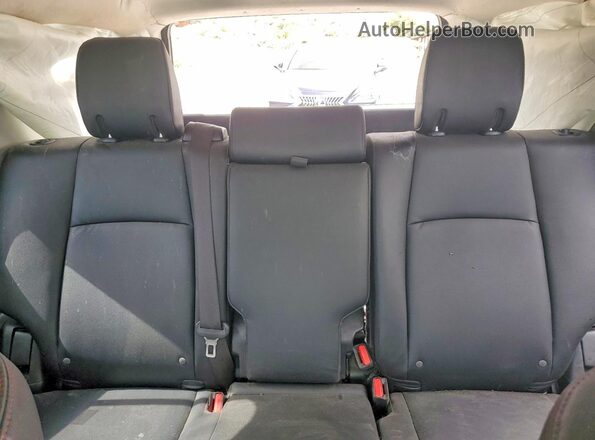 JTERU5JR2N6044121 2022 TOYOTA 4RUNNER White Հետևի նստատեղերի տեսք