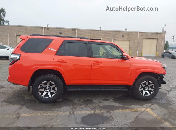 JTERU5JR3R6243930 2024 TOYOTA 4RUNNER Orange Vista interior de 360 grados