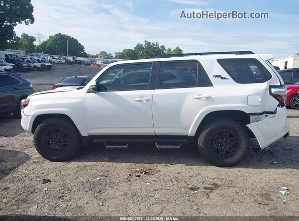 JTERU5JRXR6295555 2024 TOYOTA 4RUNNER White 