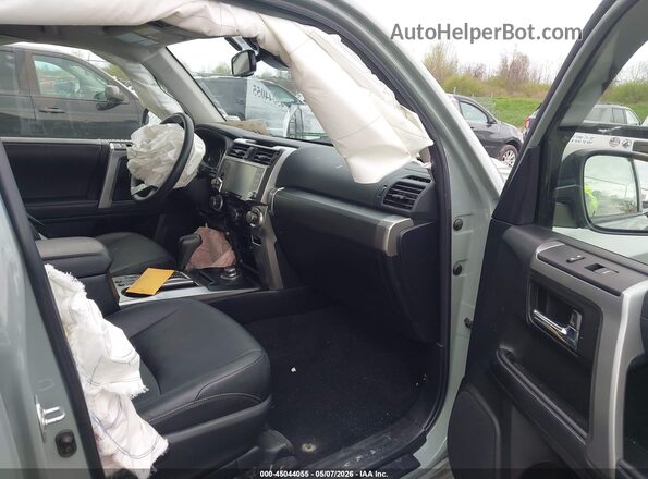 JTESU5JR1P6106564 2023 TOYOTA 4RUNNER Green Սալոնի դիմացի տեսք