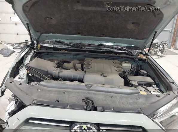 JTESU5JR3N5979008 2022 TOYOTA 4RUNNER Green Widok z tyłu