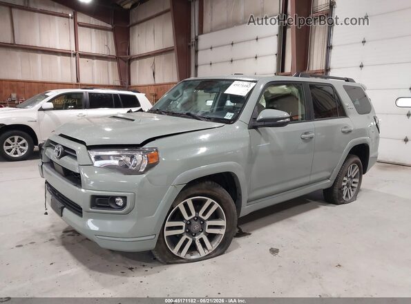 JTESU5JR3N5979008 2022 TOYOTA 4RUNNER Green Przód lewy