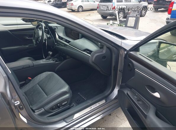 JTHB21B1XK2004366 2019 LEXUS ES 300H Серый Вид салона спереди
