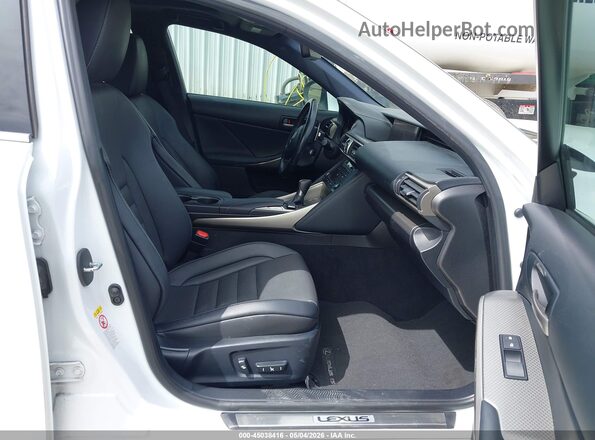 JTHBA1D20H5040793 2017 LEXUS IS 200T White Vista interior delantera