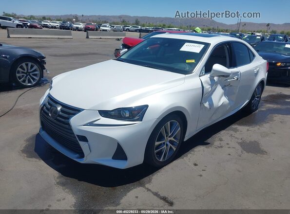 JTHBA1D24J5074869 2018 LEXUS IS 300 White წინა მარცხენა ხედი სამი მეოთხედიდან