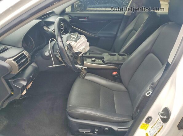 JTHBA1D2XG5005497 2016 LEXUS IS White Front interior view