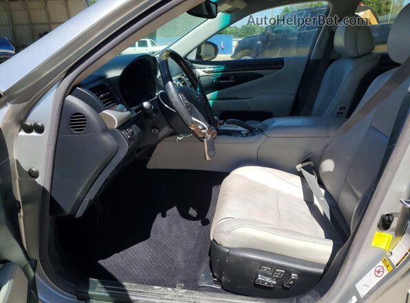 JTHBL5EF3G5142123 2016 LEXUS LS Silver Вид салону спереду