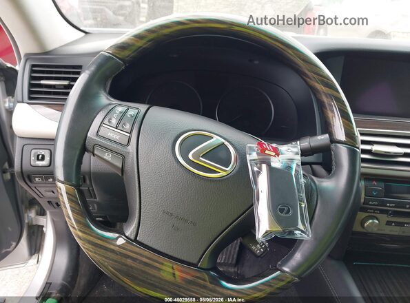 JTHBL5EF3H5145248 2017 LEXUS LS 460 Silver Widok deski rozdzielczej
