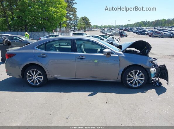 JTHBW1GG4G2109316 2016 LEXUS ES 300H Gray უკანა სალონის ხედი