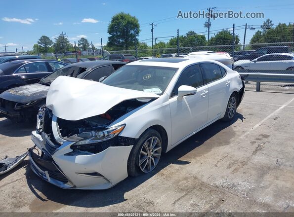 JTHBW1GG6H2147650 2017 LEXUS ES 300H Белый Вид спереди