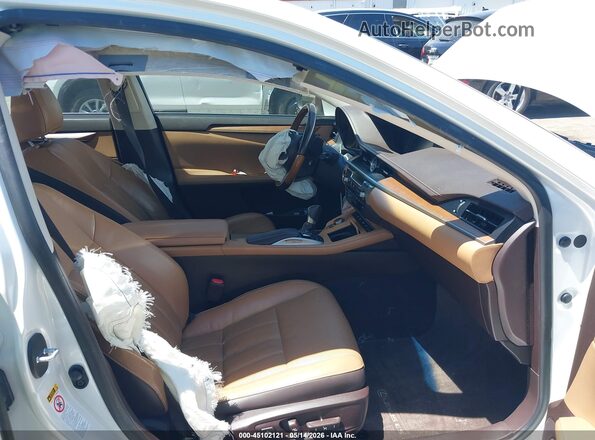 JTHBW1GG6H2147650 2017 LEXUS ES 300H Белый Вид салона спереди