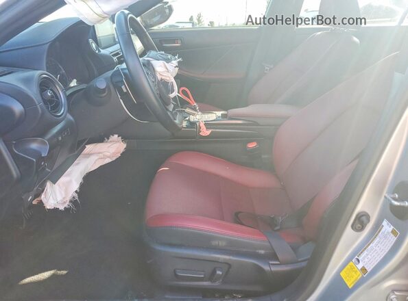 JTHBZ1B24R5081554 2024 LEXUS IS Silver Widok wnętrza z przodu