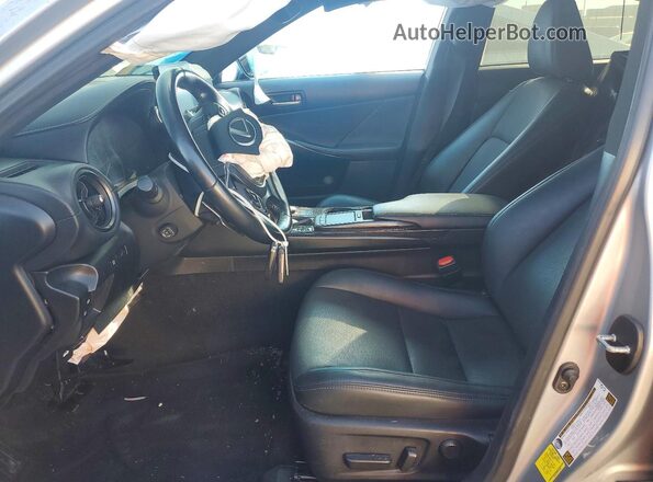 JTHDA1D20P5124748 2023 LEXUS IS Silver Widok wnętrza z przodu