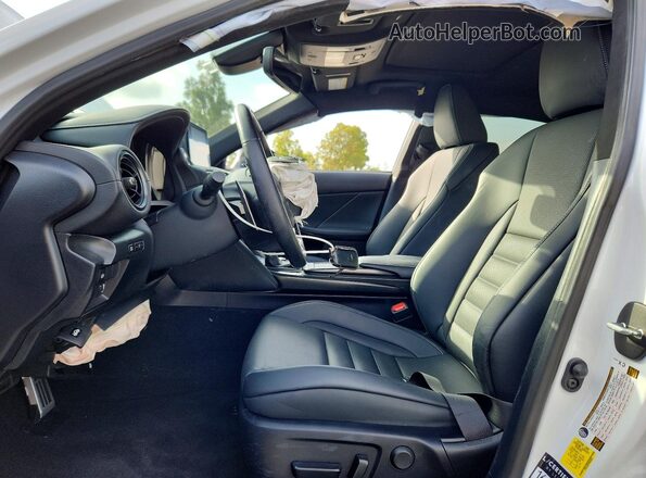 JTHGZ1B21P5063063 2023 LEXUS IS Белый Вид салона спереди