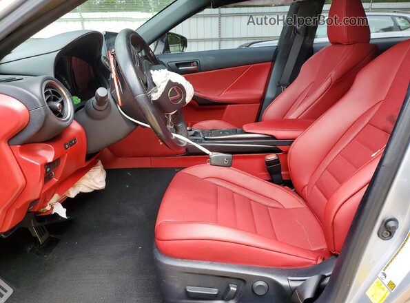 JTHGZ1B29N5051983 2022 LEXUS IS Silver Front interior view