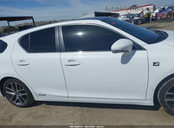 JTHKD5BH9G2256096 2016 LEXUS CT 200H White Widok wnętrza z tyłu
