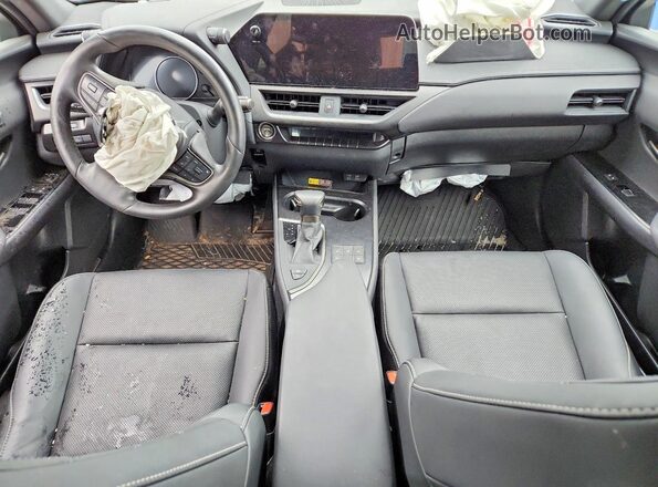 JTHL9JBH0R2072375 2024 LEXUS UX White Առջևի վահանակի տեսք