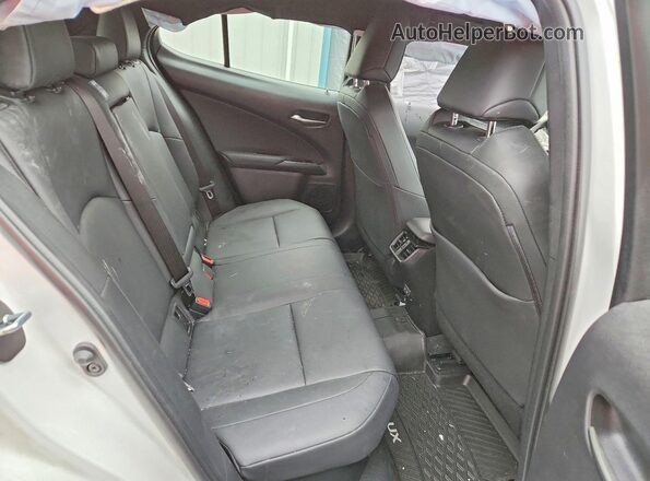 JTHL9JBH0R2072375 2024 LEXUS UX White Հետևի նստատեղերի տեսք