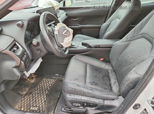 JTHL9JBH0R2072375 2024 LEXUS UX White Սալոնի դիմացի տեսք