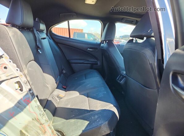 JTHL9JBHXR2077261 2024 LEXUS UX Silver უკანა სავარძლების ხედი