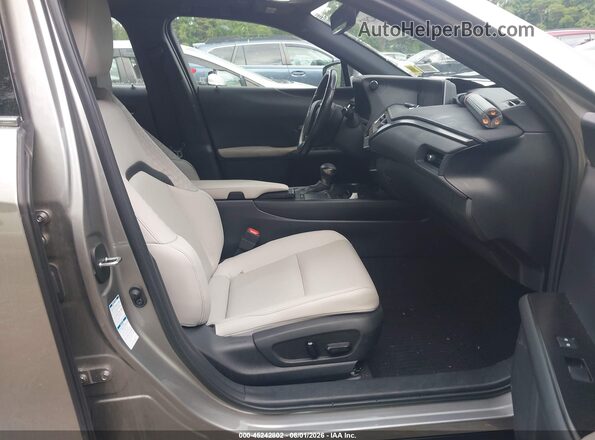 JTHP9JBH9L2035799 2020 LEXUS UX 250H Pewter წინა სალონის ხედი