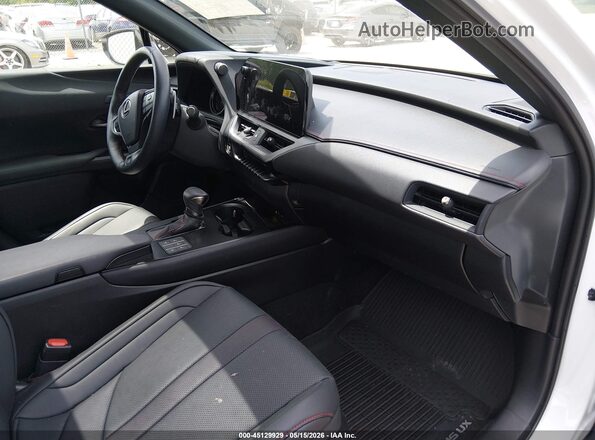 JTHR9JBH3P2067162 2023 LEXUS UX 250H Белый Вид салона спереди