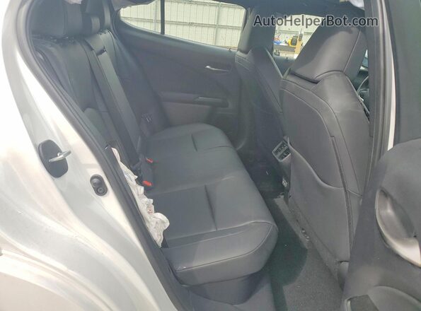 JTHUCJDH5S2006199 2025 LEXUS UX White Widok wnętrza z tyłu
