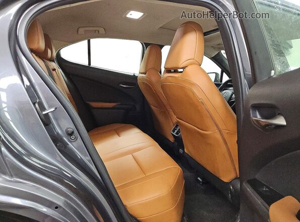 JTHX3JBH0N2049479 2022 LEXUS UX Charcoal უკანა სალონის ხედი