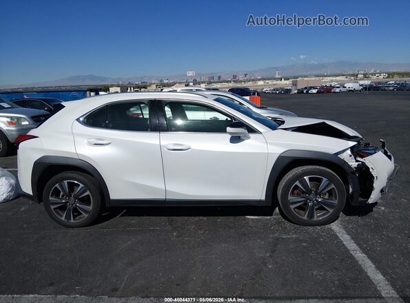 JTHX3JBH9N2046970 2022 LEXUS UX 200 White Սալոնի հետևի տեսք