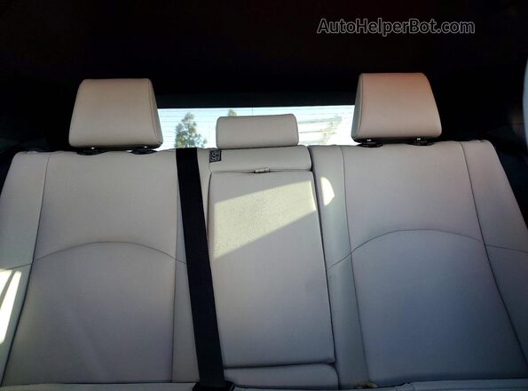 JTHY3JBH4K2001905 2019 LEXUS UX Белый Вид задних сидений