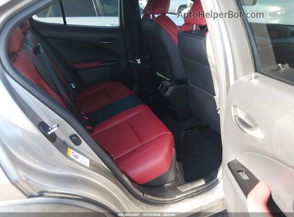 JTHY3JBH5K2006885 2019 LEXUS UX 200 Silver VIN კოდის სტიკერის ხედი